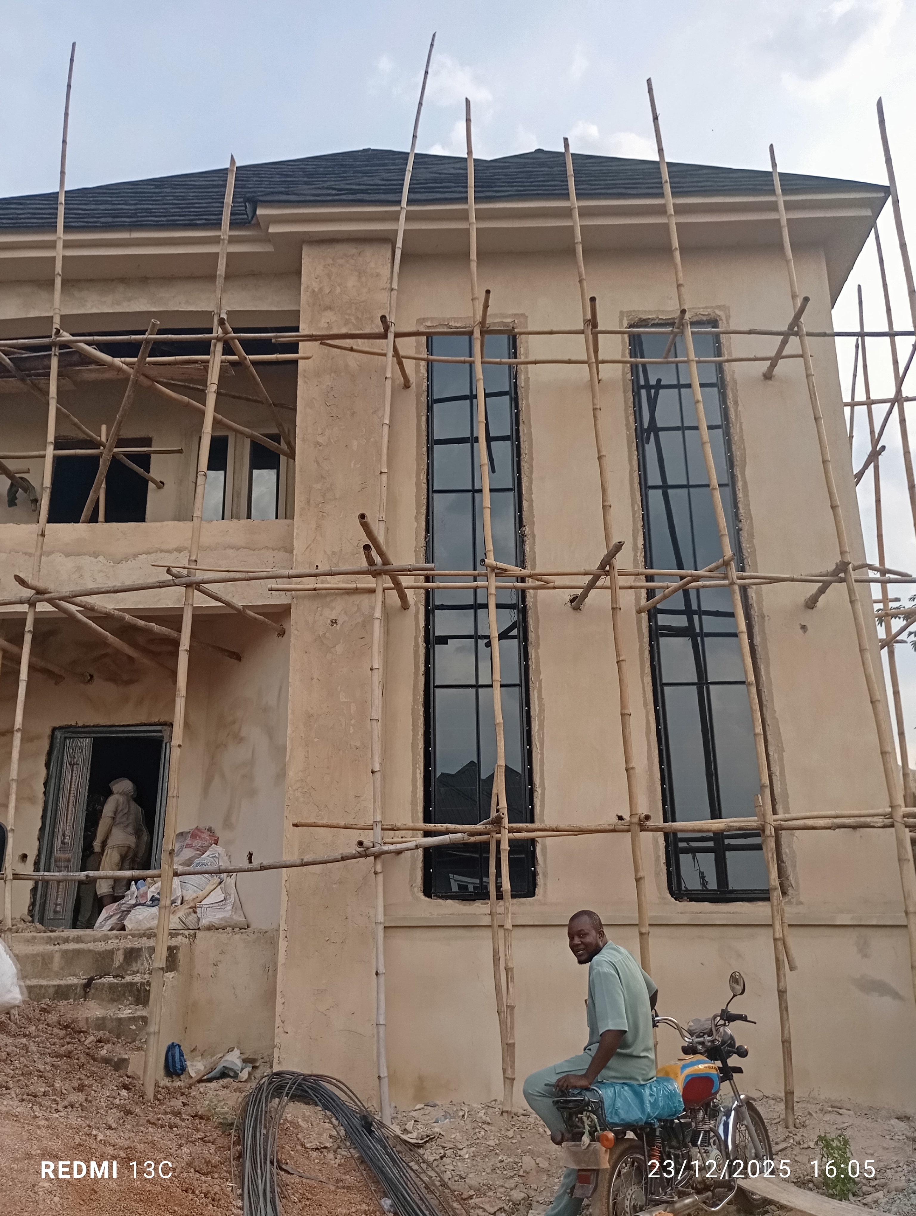 Frameless window
